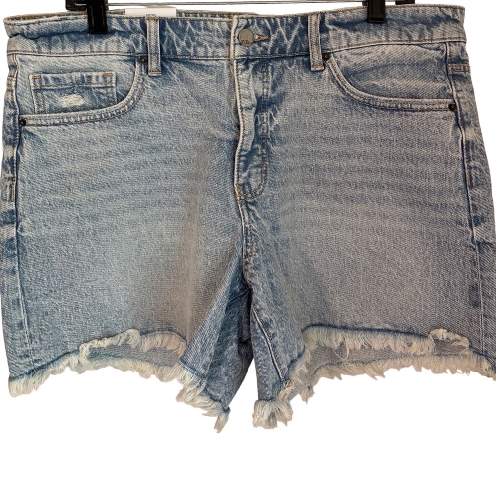 BKE Payton Denim Shorts Womens 32 Light Wash Mid Rise Frayed Hem ABK6126 NEW